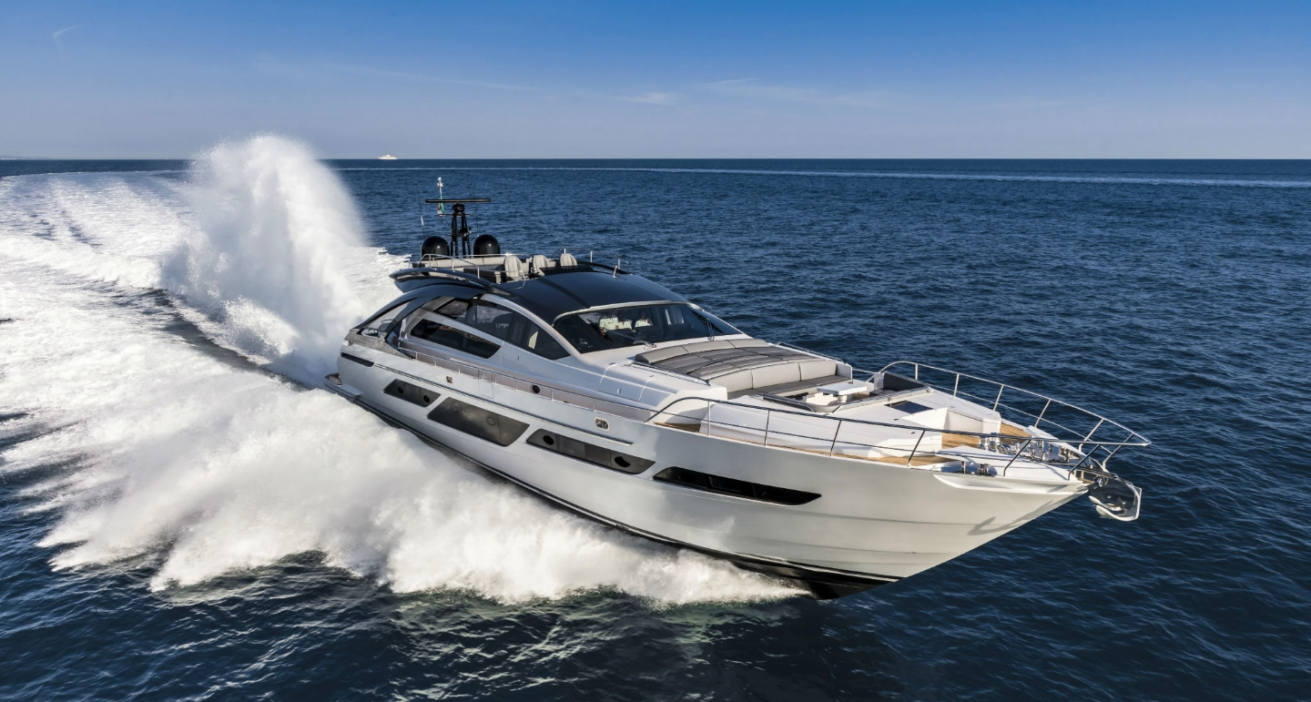 Pershing yacht profile