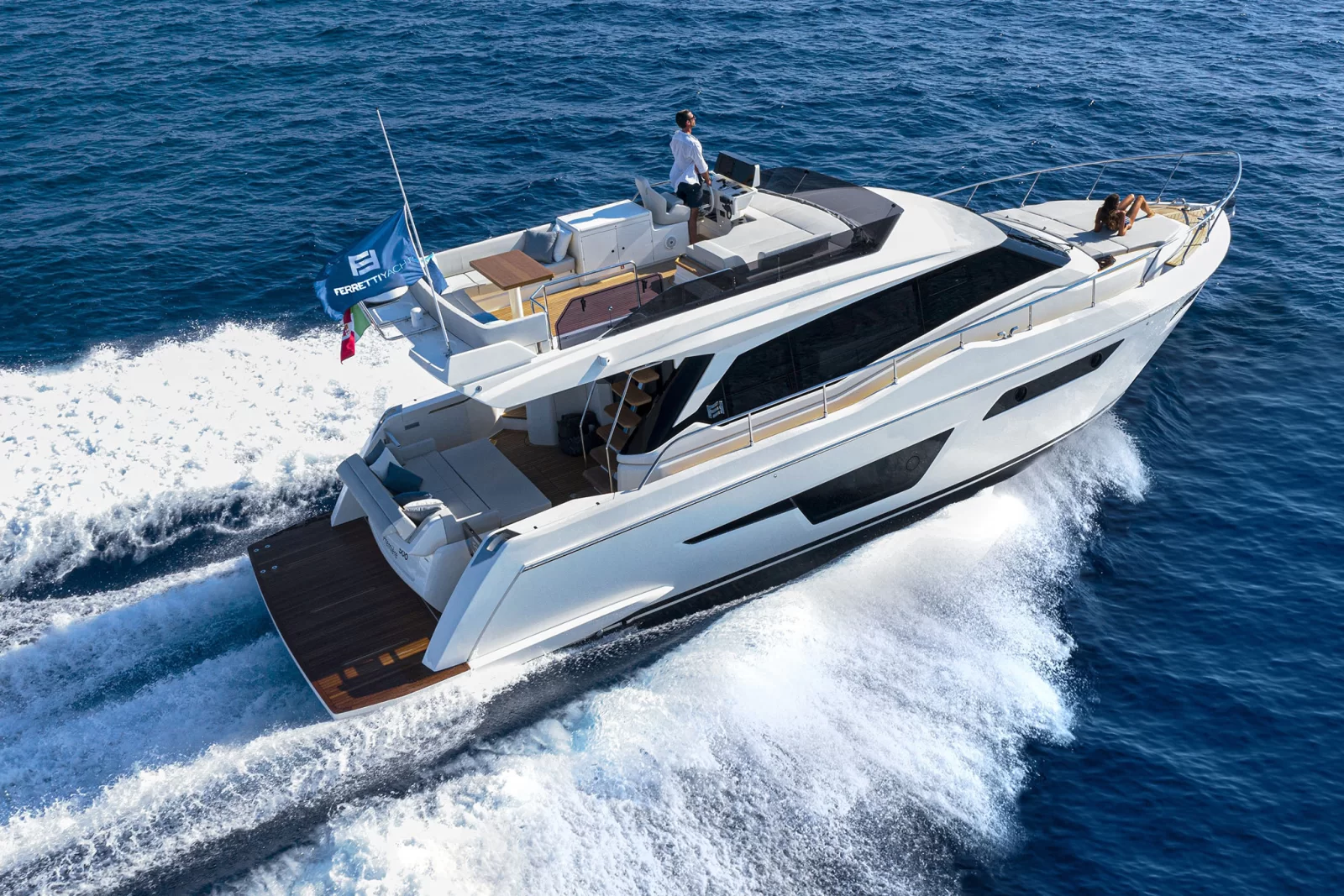 Yacht gallery image